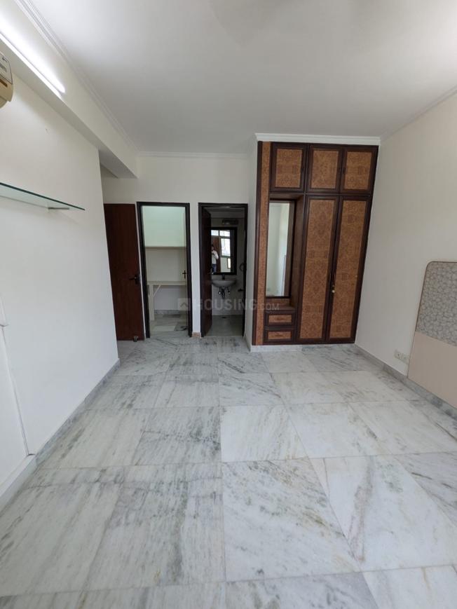 4 BHK for rent in Sushant Lok Phase 1, Gurugram — semi-furnished — 1770 sq.ft — Suncity Essel Towers