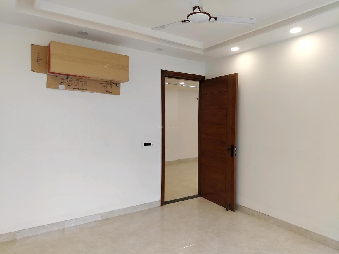 5 BHK for rent in DLF Phase 3, Gurugram — semi-furnished — 2100 sq.ft