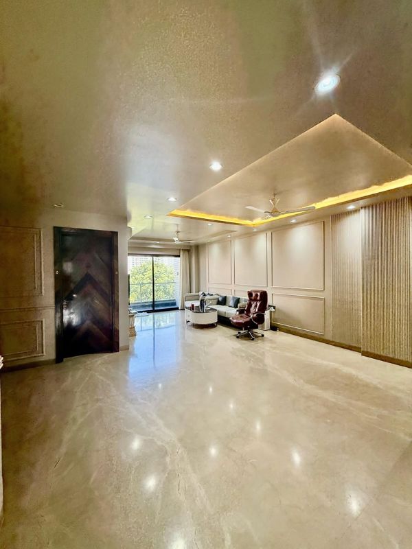 5 BHK for rent in Dlf Phase ii, Gurugram — semi-furnished — 866 sq.ft — DLF Oakwood Estate