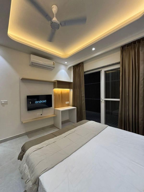 5 BHK for rent in Dlf Phase ii, Gurugram — furnished — 2280 sq.ft — DLF Oakwood Estate