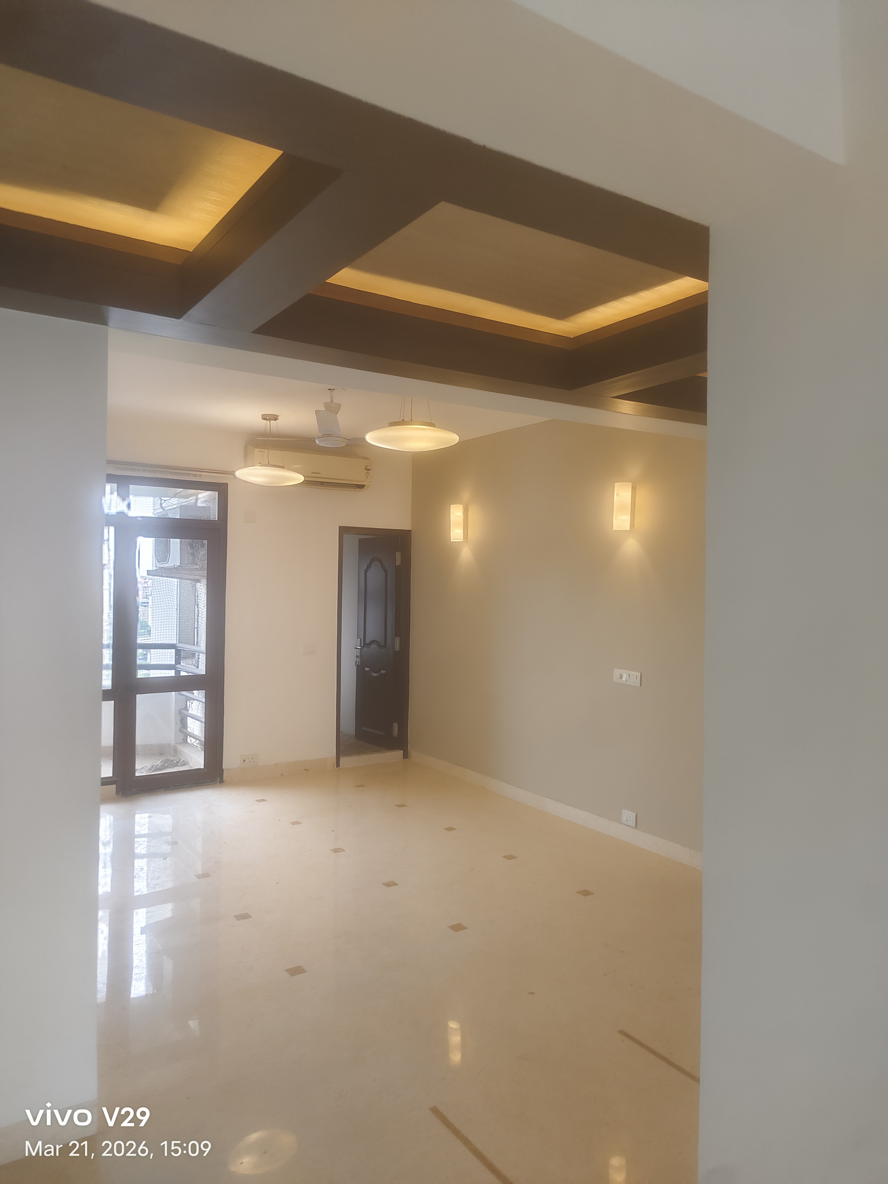 5 BHK for rent in Dlf Phase iv, Gurugram — semi-furnished — 2650 sq.ft — DLF Windsor Court