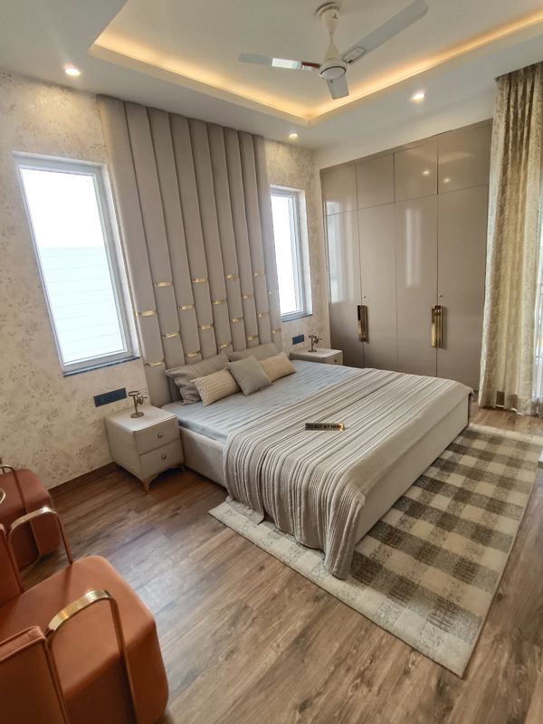 5 BHK for rent in Nirvana Country 2, Gurugram — furnished — 1700 sq.ft