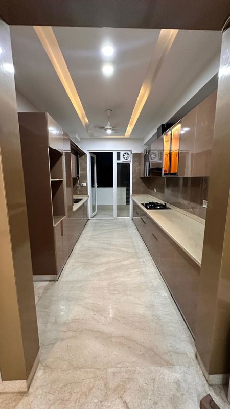 5 BHK for rent in Nirvana Country, Gurugram — semi-furnished — 305 sq.ft
