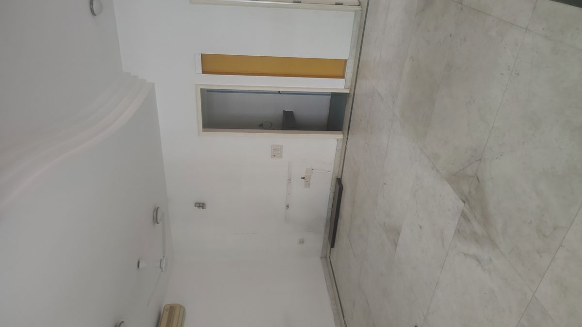 5 BHK for rent in Nirvana Country, Gurugram — semi-furnished — 240 sq.ft — Unitech Deerwood Chase