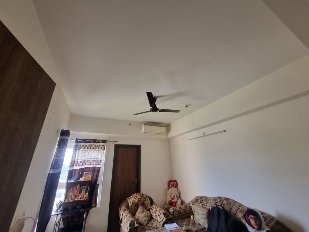 5 BHK for rent in Sector 102, Gurugram — semi-furnished — 1889 sq.ft — Adani Oyster Greens