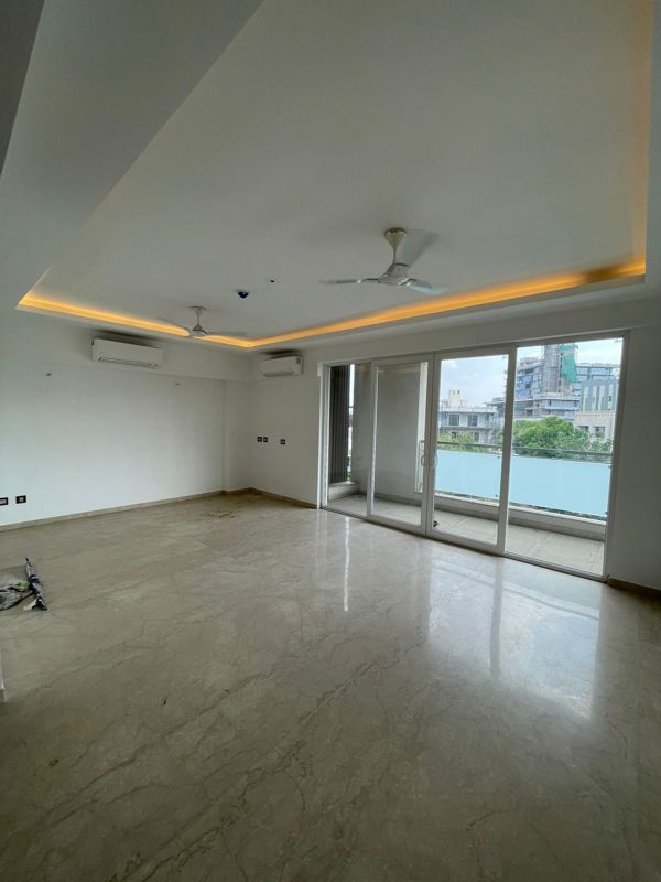 5 BHK for rent in Sector 104, Gurugram — semi-furnished — 2458 sq.ft — Puri Emerald Bay