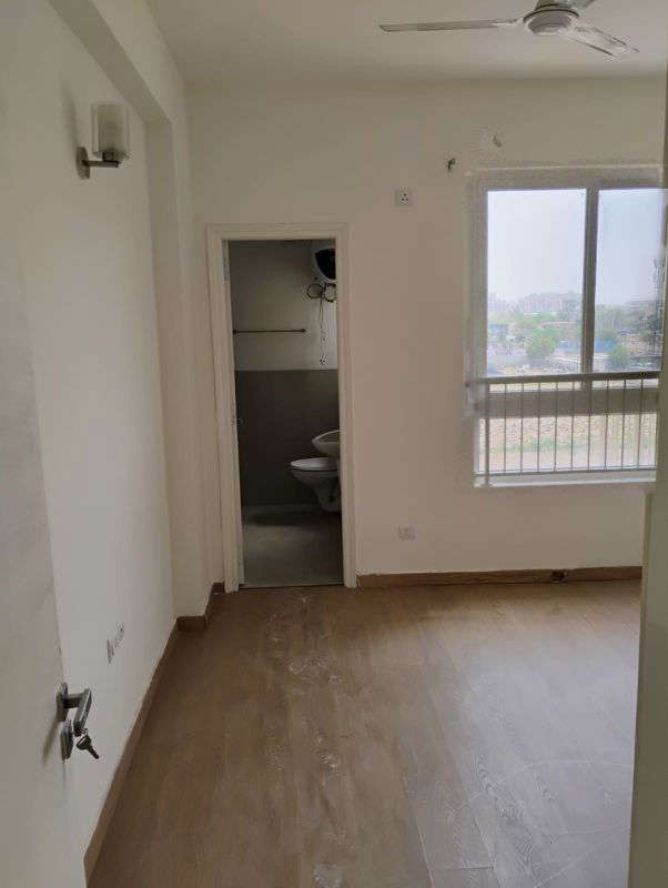 5 BHK for rent in Sector 106, Gurugram — semi-furnished — 2002 sq.ft — Godrej Meridien