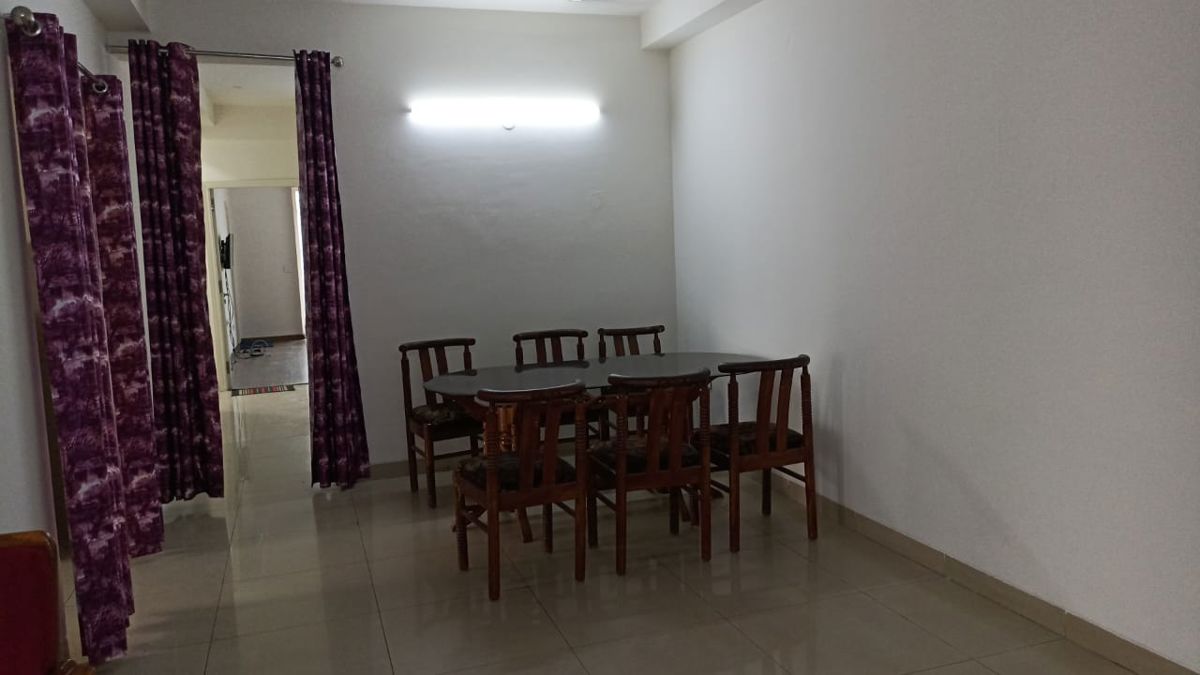 5 BHK for rent in Sector 106, Gurugram — semi-furnished — 2002 sq.ft — Godrej Meridien