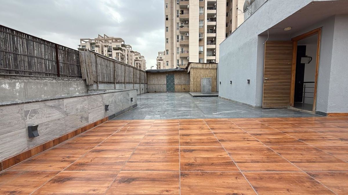 5 BHK for rent in Sector 108, Gurugram — semi-furnished — 1720 sq.ft — Experion Hub 108