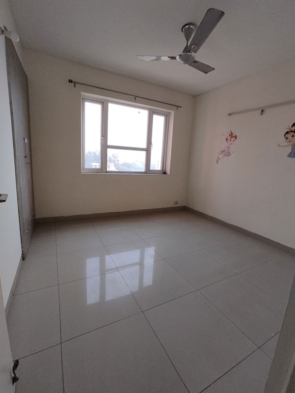 5 BHK for rent in Sector 110a, Gurugram — semi-furnished — 1198 sq.ft — Mahindra Aura