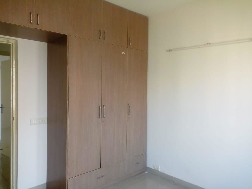 5 BHK for rent in Sector 110a, Gurugram — semi-furnished — 1329 sq.ft — Mahindra Aura