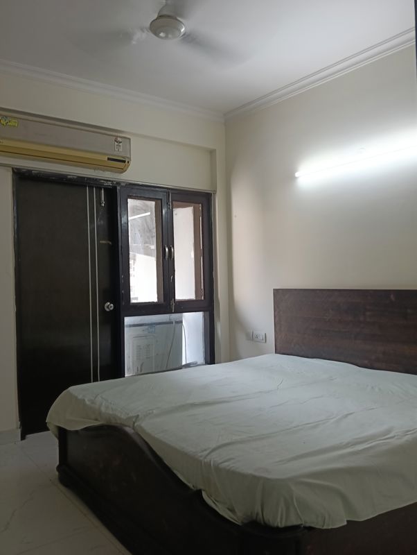 5 BHK for rent in Sector 14, Gurugram — furnished — 1450 sq.ft — Anamika Enclave