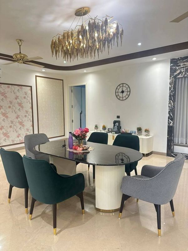 5 BHK for rent in Sector 21, Gurugram — semi-furnished — 1452 sq.ft