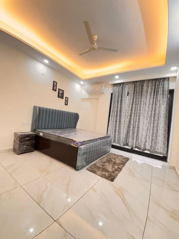 5 BHK for rent in Sector 23, Gurugram — semi-furnished — 1450 sq.ft
