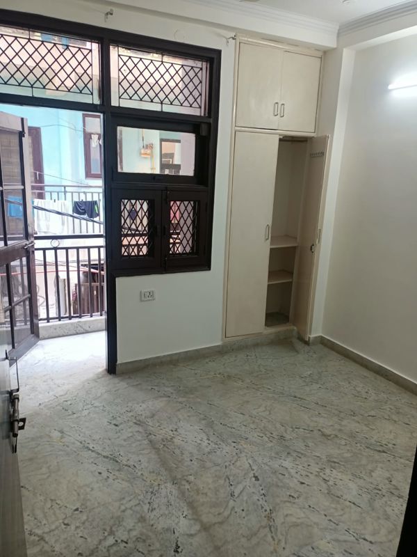 5 BHK for rent in Sector 23, Gurugram — semi-furnished — 750 sq.ft — Anil Suri Group Residency 23
