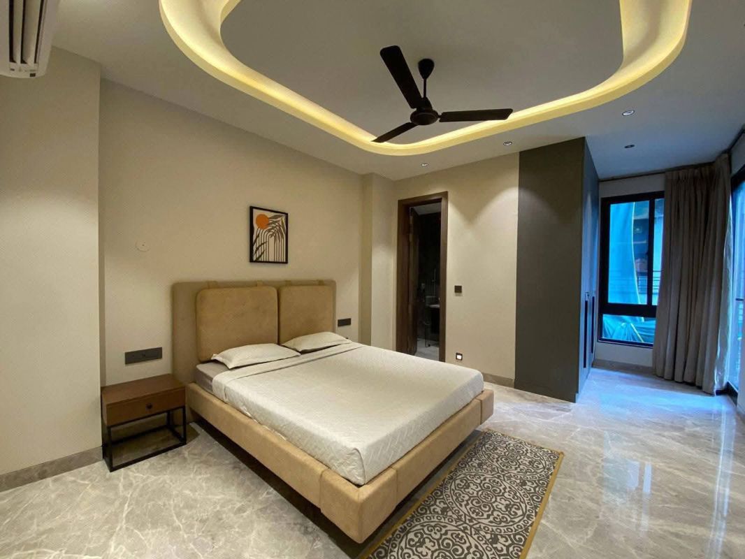 5 BHK for rent in Sector 24, Gurugram — semi-furnished — 1456 sq.ft — DLF Cyber SEZ