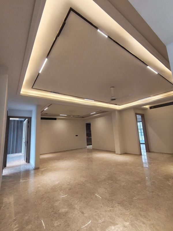 5 BHK for rent in Sector 24, Gurugram — semi-furnished — 3200 sq.ft — DLF Cyber SEZ