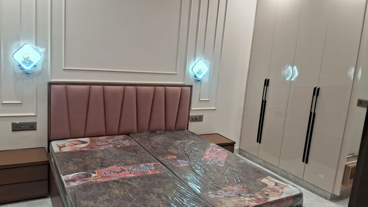 5 BHK for rent in Sector 24, Gurugram — furnished — 400 sq.ft