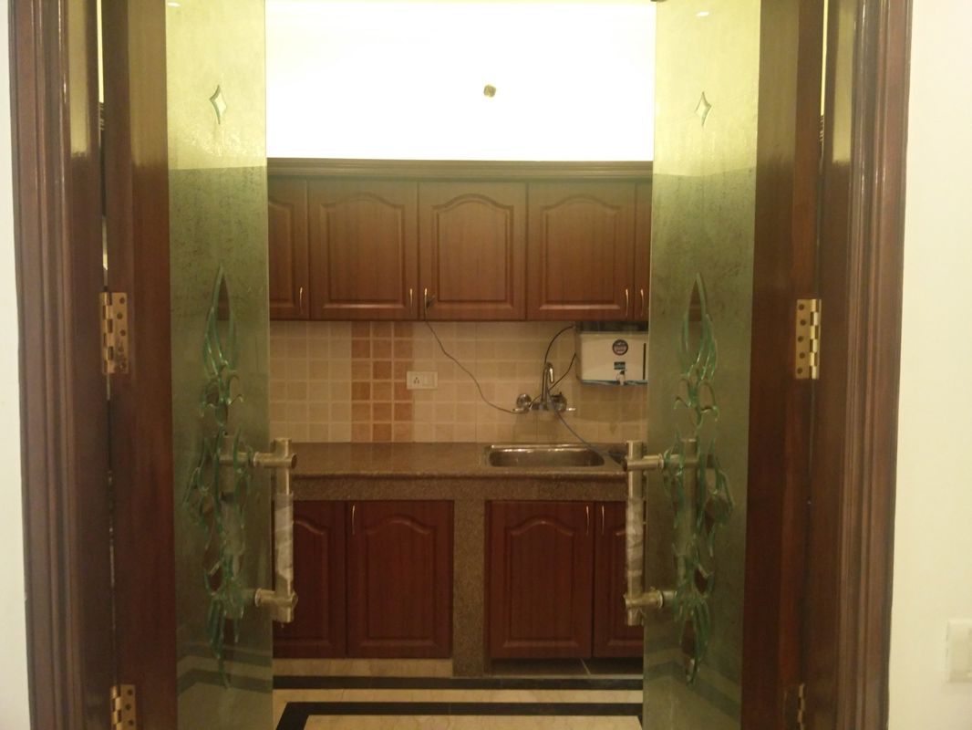5 BHK for rent in Sector 27, Gurugram — furnished — 80 sq.ft
