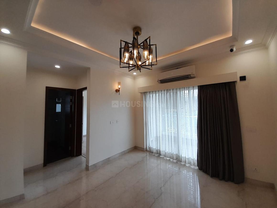 5 BHK for rent in Sector 33, Gurugram — semi-furnished — 2350 sq.ft — Central Park Clover Floors