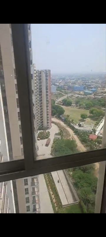 5 BHK for rent in Sector 37c, Gurugram — semi-furnished — 1578 sq.ft — Imperia Esfera