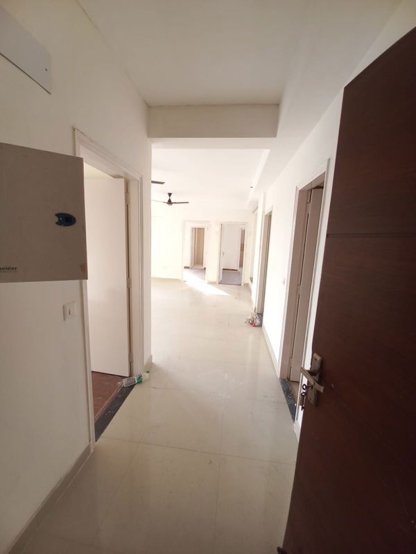 5 BHK for rent in Sector 37c, Gurugram — semi-furnished — 1578 sq.ft — Imperia Esfera