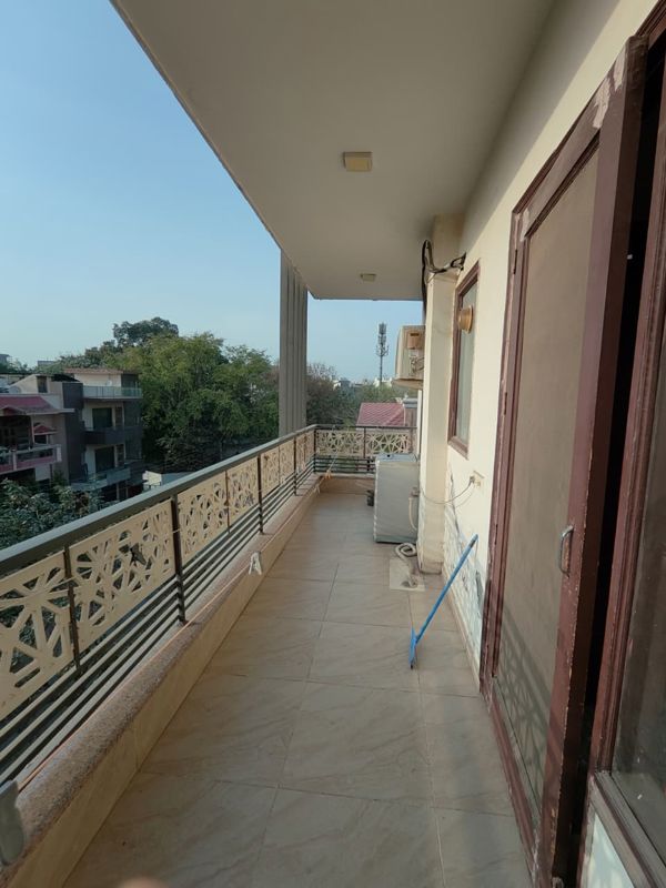 5 BHK for rent in Sector 42, Gurugram — furnished — 1650 sq.ft