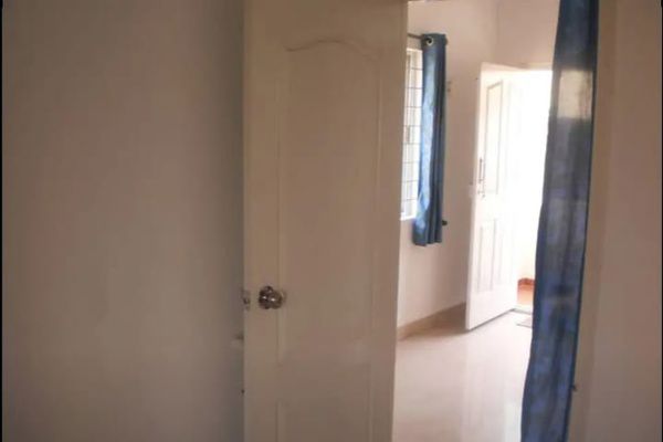 5 BHK for rent in Sector 43, Gurugram — semi-furnished — 1046 sq.ft