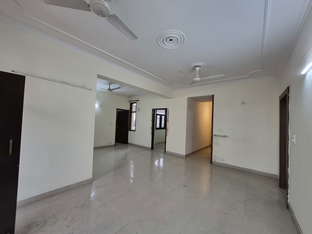 5 BHK for rent in Sector 47, Gurugram — semi-furnished — 2300 sq.ft — Tarun CGHS