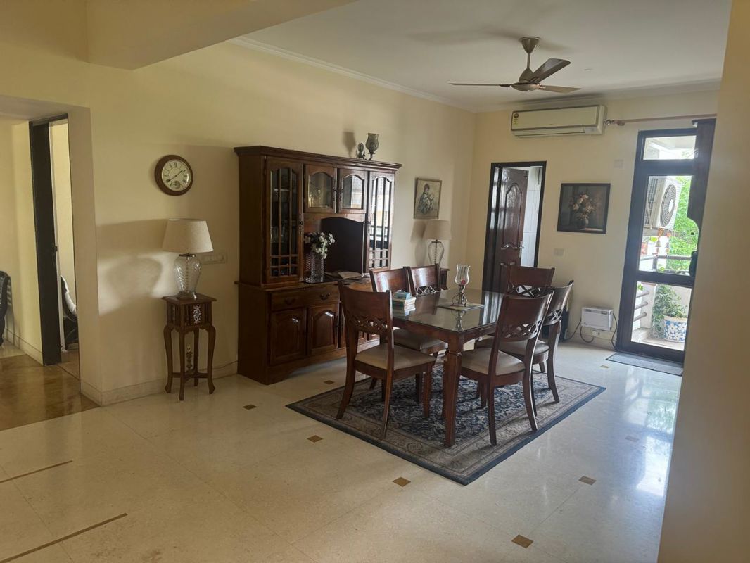5 BHK for rent in Sector 51, Gurugram — semi-furnished — 1360 sq.ft — Orchid Island