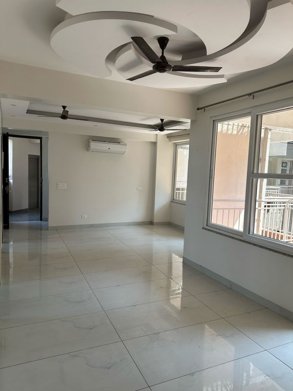 5 BHK for rent in Sector 52, Gurugram — semi-furnished — 1900 sq.ft — Ram Shanti Flat