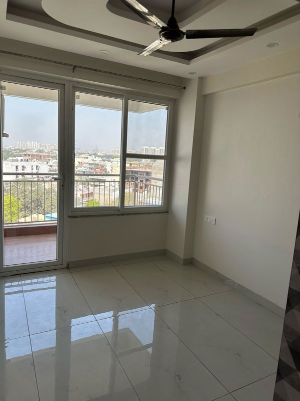 5 BHK for rent in Sector 52, Gurugram — semi-furnished — 1900 sq.ft — Ram Shanti Flat
