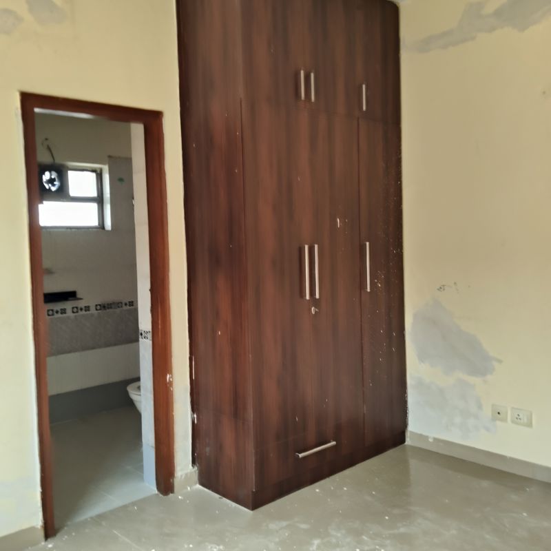 5 BHK for rent in Sector 52, Gurugram — semi-furnished — 1863 sq.ft — Ardee City Palm Grove Heights