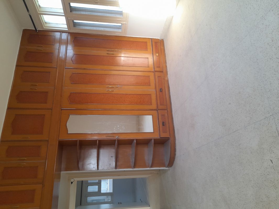 5 BHK for rent in Sector 55, Gurugram — semi-furnished — 2000 sq.ft — Oasis Flat
