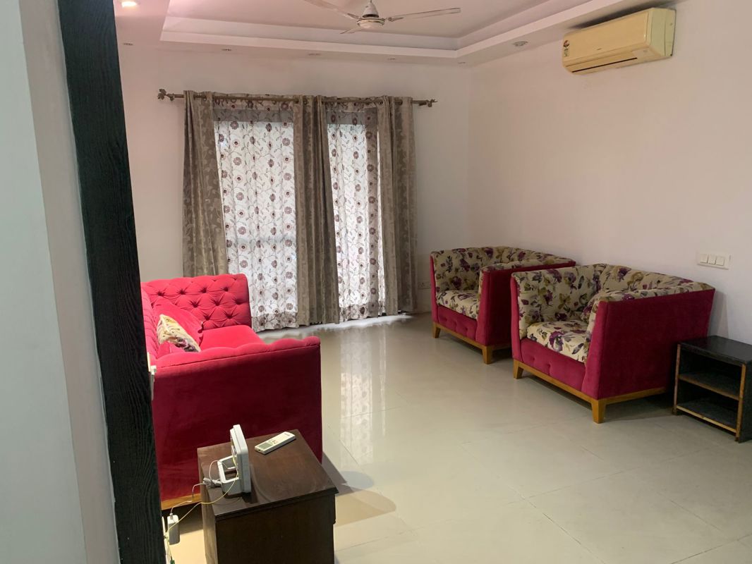 5 BHK for rent in Sector 57, Gurugram — semi-furnished — 2200 sq.ft — BPTP Freedom Park Life