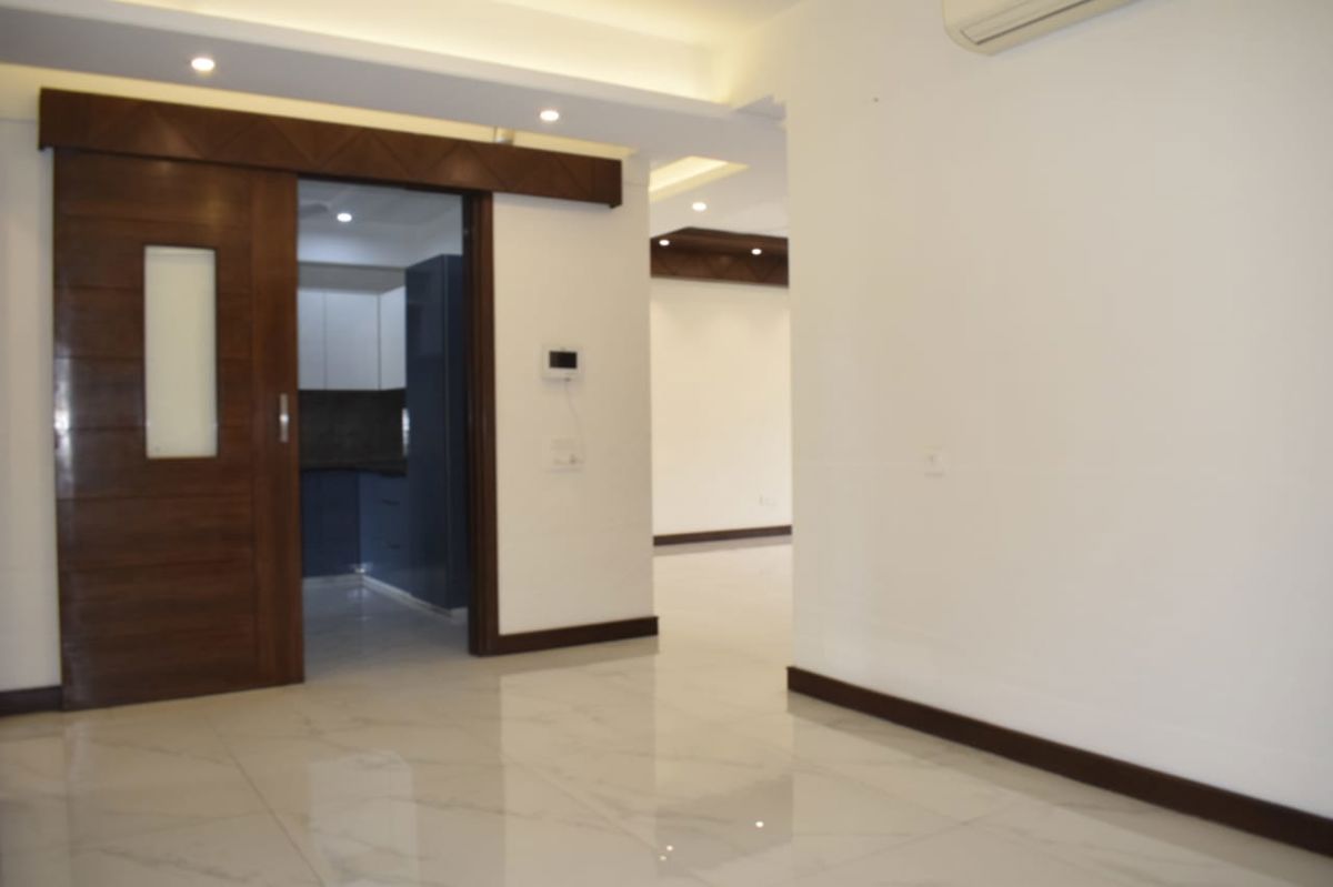 5 BHK for rent in Sector 57, Gurugram — unfurnished — 240 sq.ft