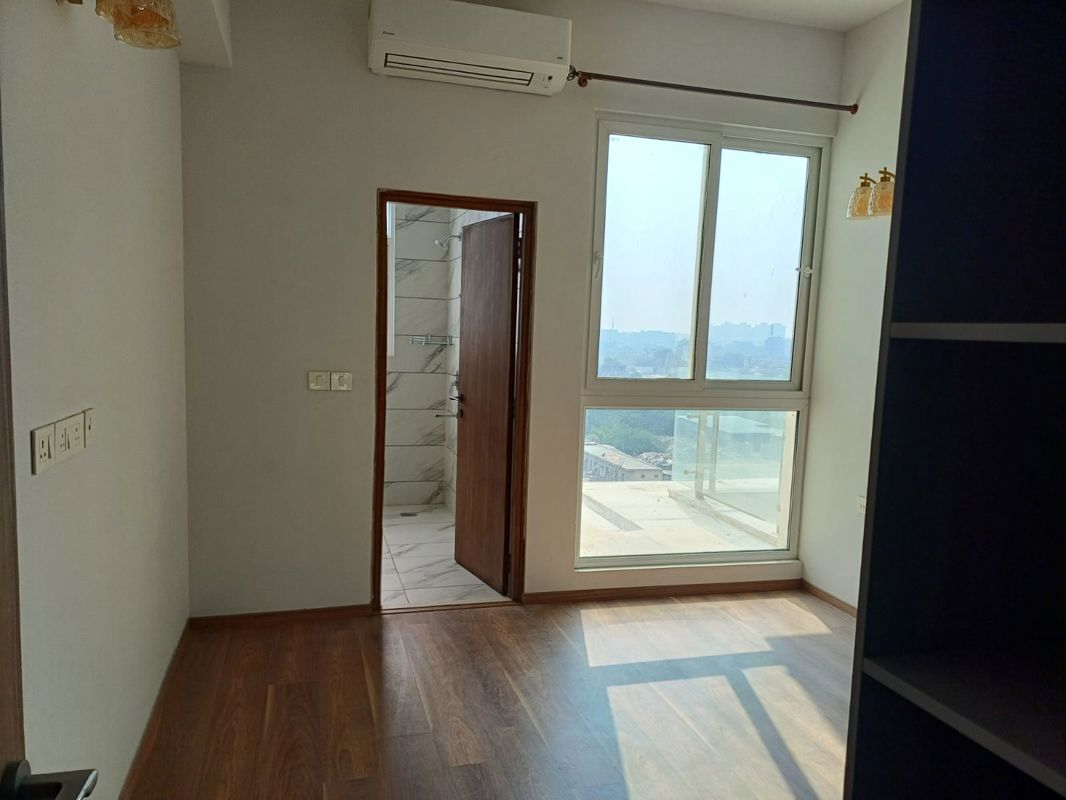 5 BHK for rent in Sector 59, Gurugram — semi-furnished — 2595 sq.ft — Conscient Hines Elevate
