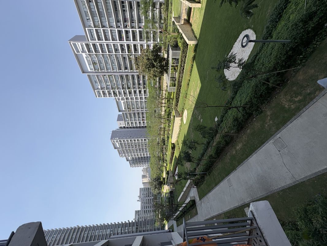 5 BHK for rent in Sector 60, Gurugram — semi-furnished — 2046 sq.ft — Ireo Skyon