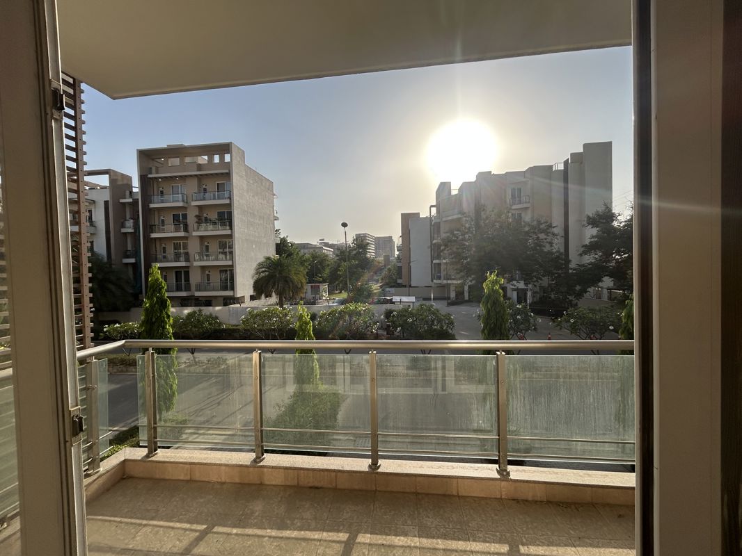 5 BHK for rent in Sector 60, Gurugram — semi-furnished — 276 sq.ft — Adani Samsara