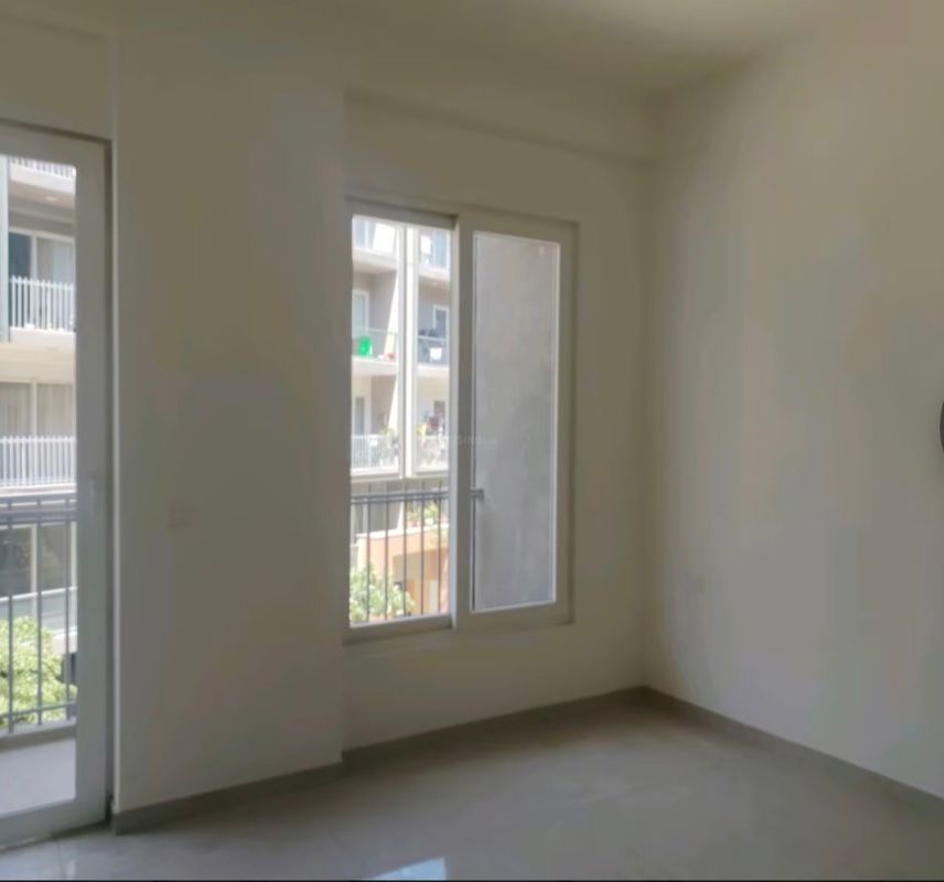 5 BHK for rent in Sector 61, Gurugram — semi-furnished — 1200 sq.ft — Smart World Orchard