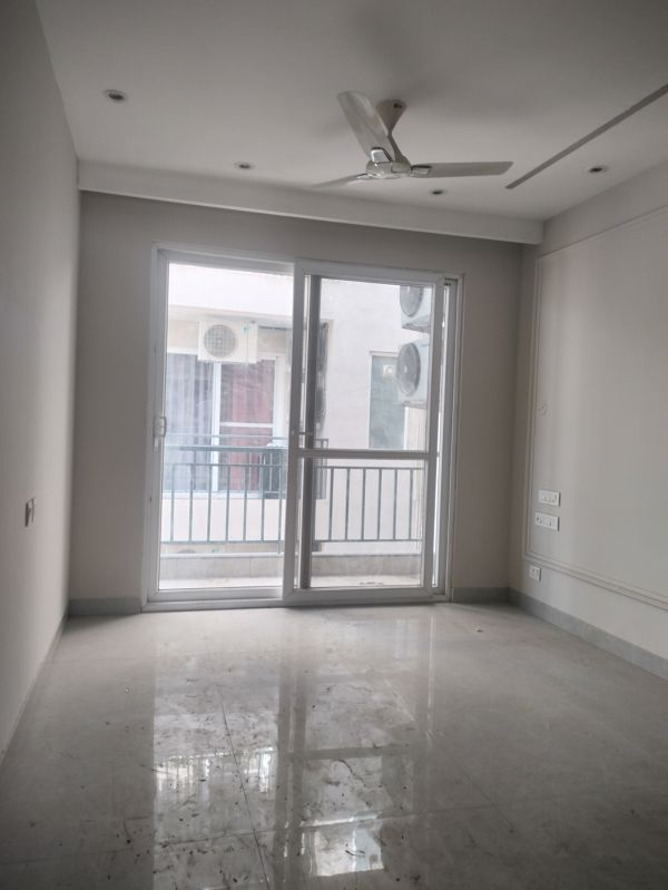5 BHK for rent in Sector 61, Gurugram — semi-furnished — 1185 sq.ft — Smart World Orchard
