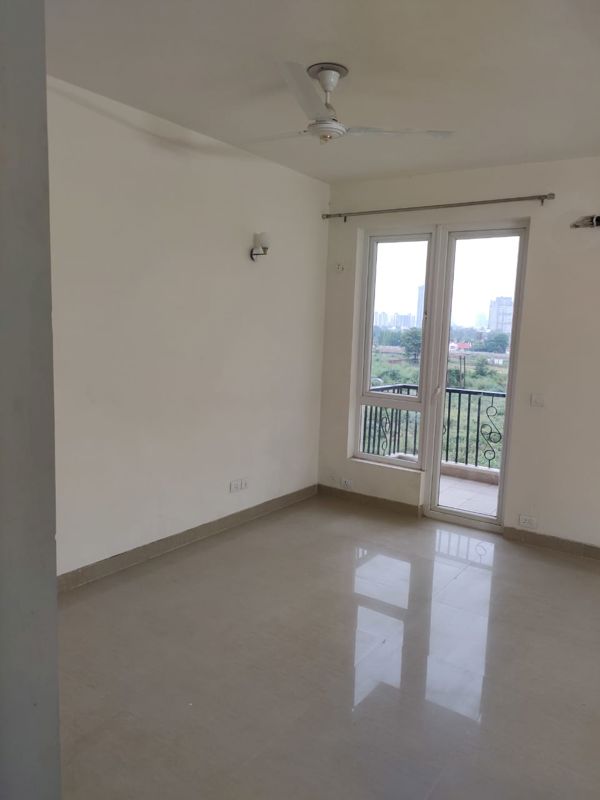 5 BHK for rent in Sector 65, Gurugram — semi-furnished — 1200 sq.ft — Emaar Emerald Estate