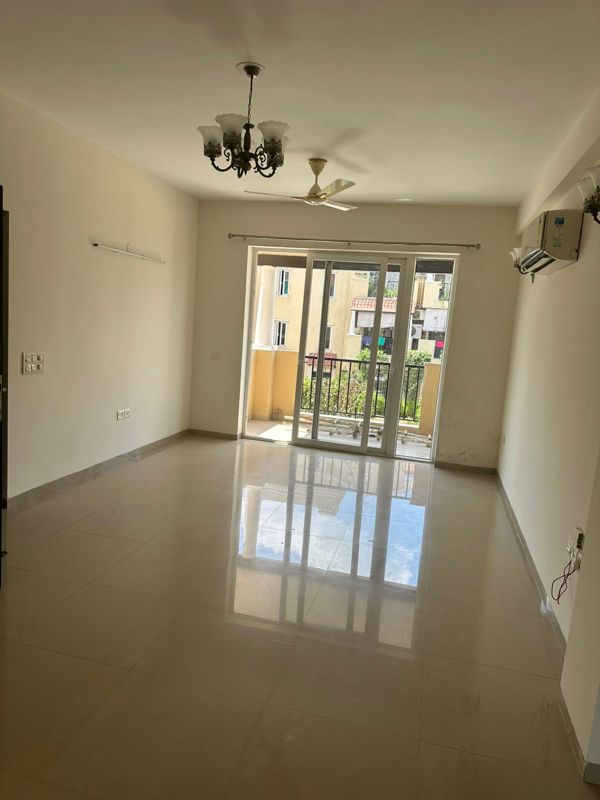5 BHK for rent in Sector 65, Gurugram — semi-furnished — 214 sq.ft — Emaar MGF Emerald Hills