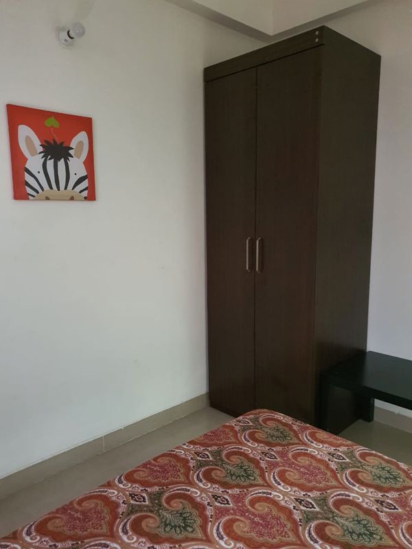 5 BHK for rent in Sector 65, Gurugram — semi-furnished — 1050 sq.ft — Emaar Emerald Estate