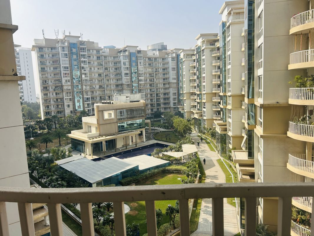 5 BHK for rent in Sector 66, Gurugram — semi-furnished — 1450 sq.ft — Ireo Uptown