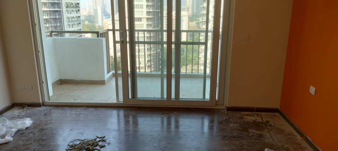 5 BHK for rent in Sector 66, Gurugram — semi-furnished — 1950 sq.ft — Emaar The Enclave