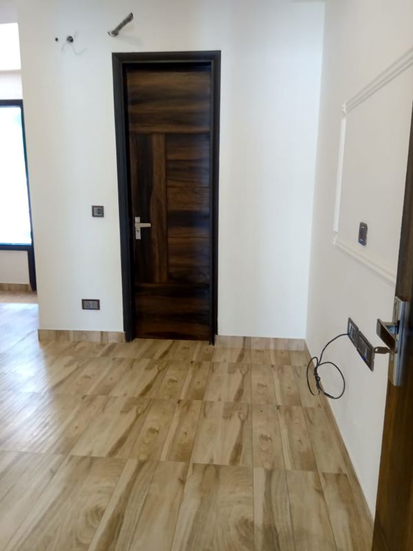 5 BHK for rent in Sector 66, Gurugram — semi-furnished — 1872 sq.ft — Ireo Uptown