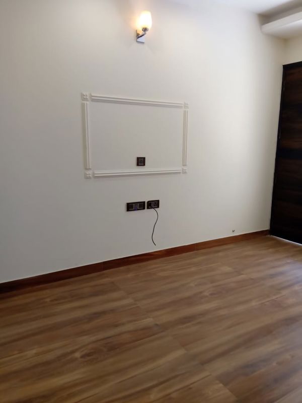 5 BHK for rent in Sector 67, Gurugram — semi-furnished — 2000 sq.ft — Ansal API Esencia