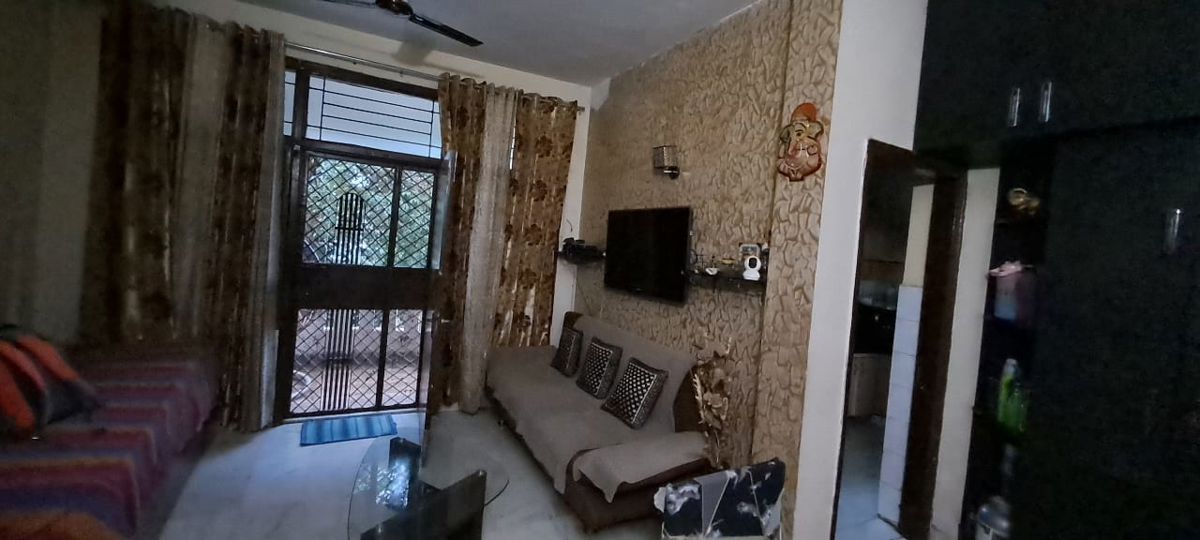5 BHK for rent in Sector 67, Gurugram — semi-furnished — 2400 sq.ft — Ansal API Esencia
