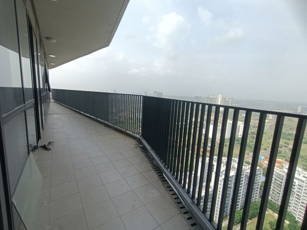 5 BHK for rent in Sector 67a, Gurugram — semi-furnished — 1485 sq.ft — Ireo The Corridors